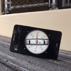 Reading angle in degrees or slope in percent with your phone or tablet | Xerowaste.ca