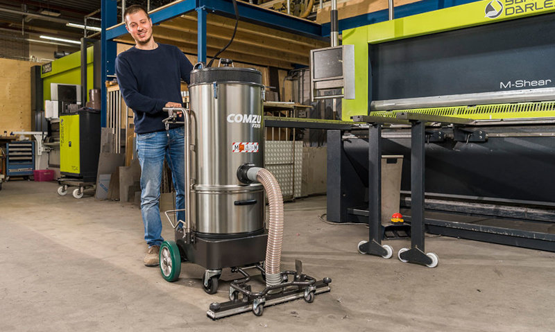 Xerowaste - V-move XL+ shopping cart pusher x142 Xerowaste | V-move XL+ AC motor shopping cart pusher - premium cart retriever.