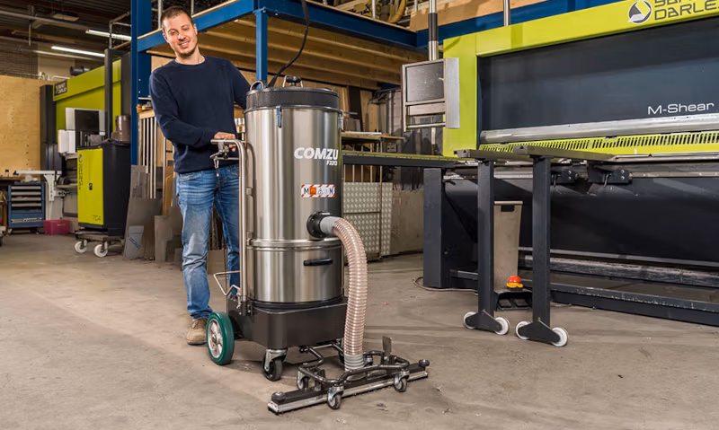 Xerowaste - V-move XL+ shopping cart pusher x142 Xerowaste | V-move XL+ AC motor shopping cart pusher - premium cart retriever.